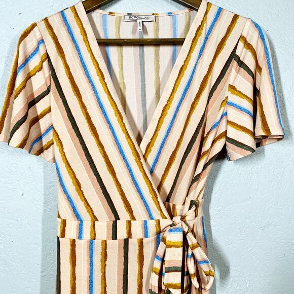 BCBGeneration Wrap Dress Stripe Retro Style V NEck Short Sleeve Casual - XXS - Picture 3 of 4